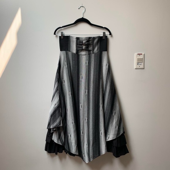 Simon Chang Grey Striped Maxi Skirt with Ribbons and Ruffles - Picture 4 of 5